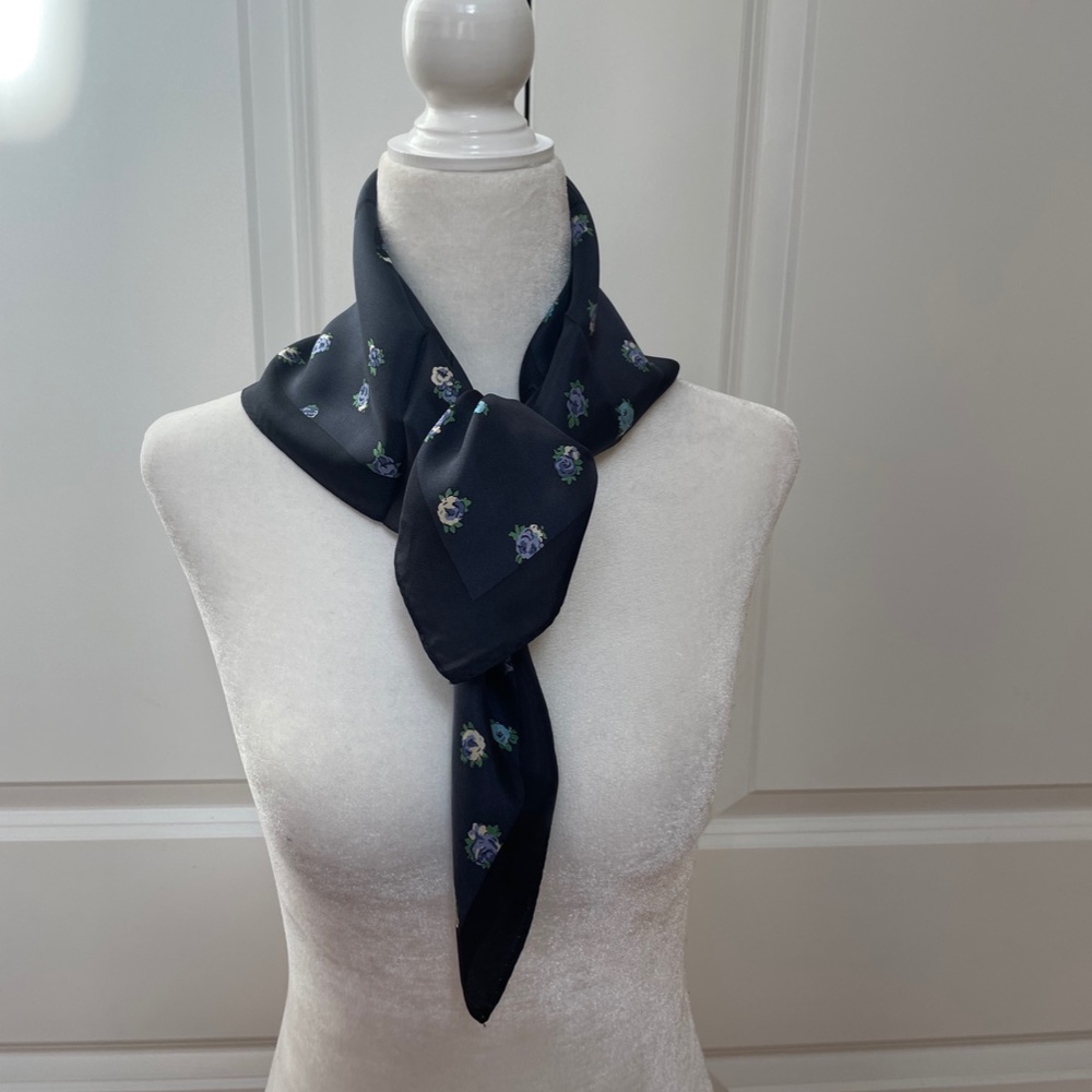 Horse And Carriage Tea Rose Print Silk Bandana from Coach - Picture 2 of 7